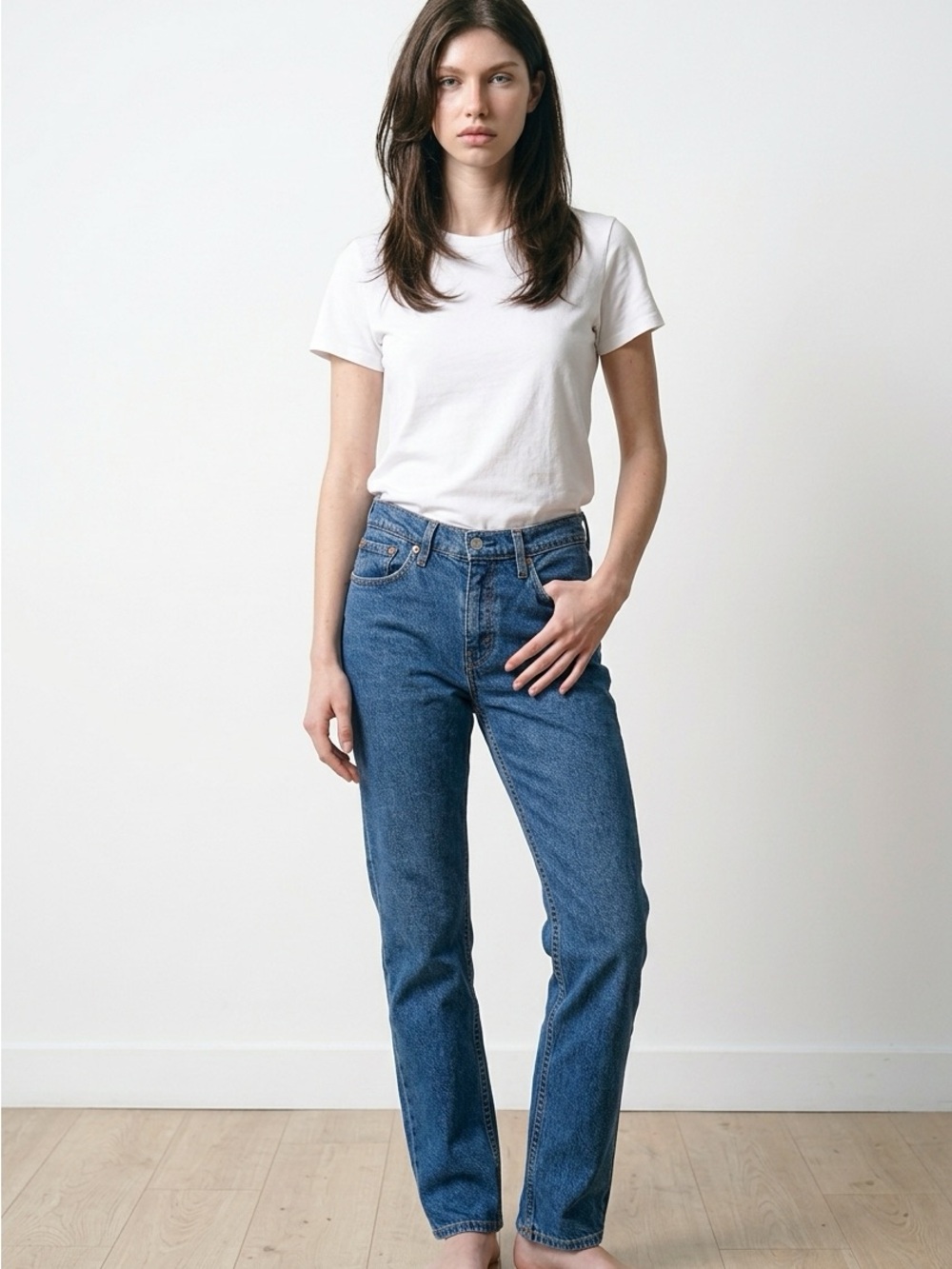 Levi's Men's / Women’s Medium Blue Straight-Leg Jeans